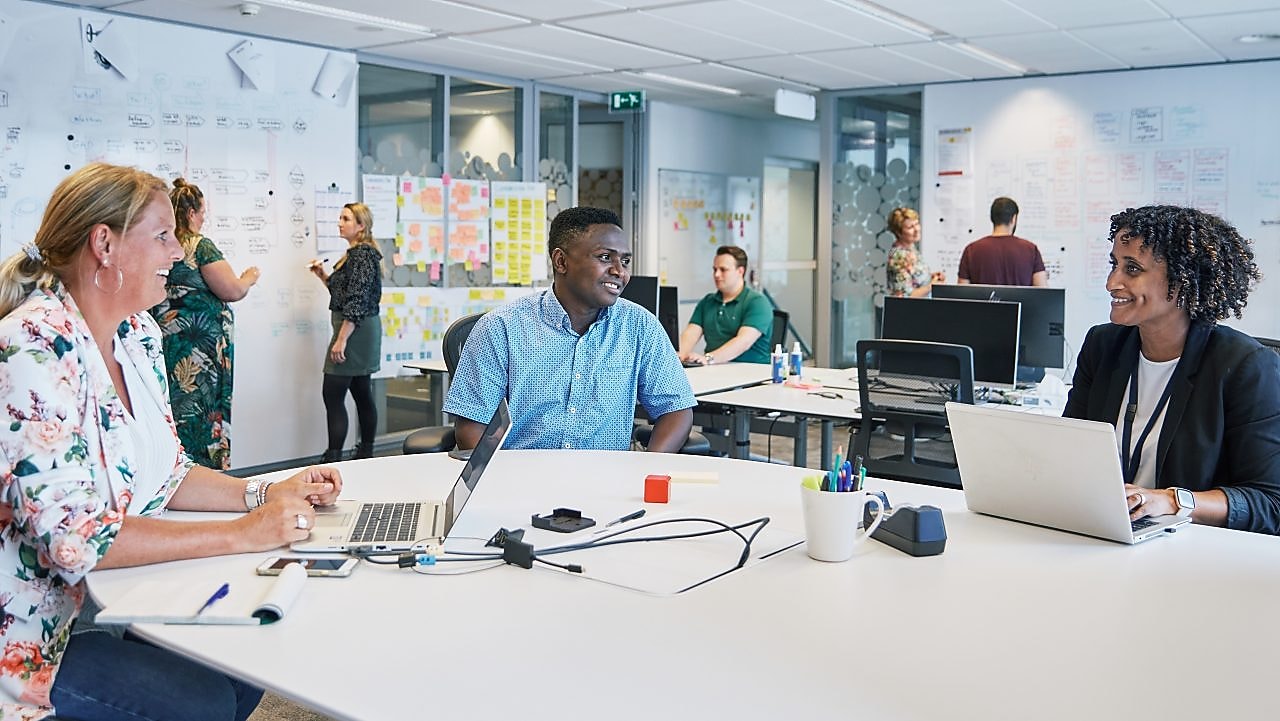 Two men in business discussion